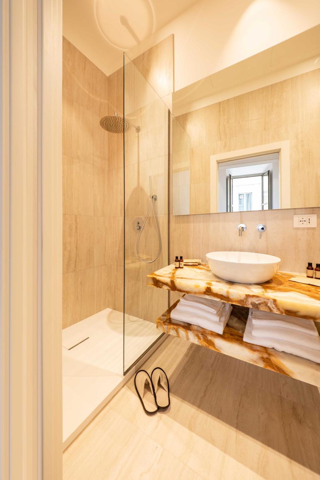 Palazzo Raggi Luxury Accomodation Řím Exteriér fotografie